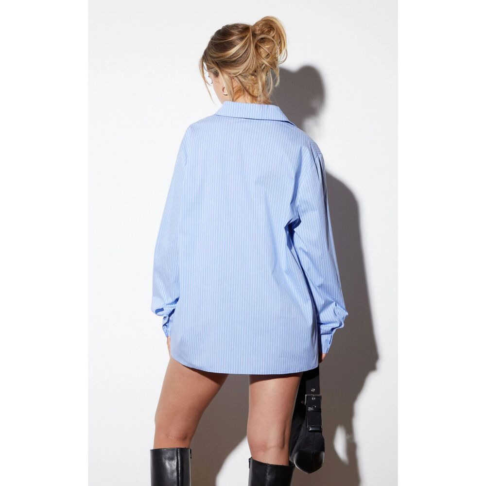 Pacsun LA Hearts Button Down Long Sleeve Oversized Shirt in Blue/White EUC - Picture 4 of 9